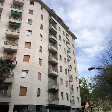 Appartement Luminoso Vista San Siro Milan